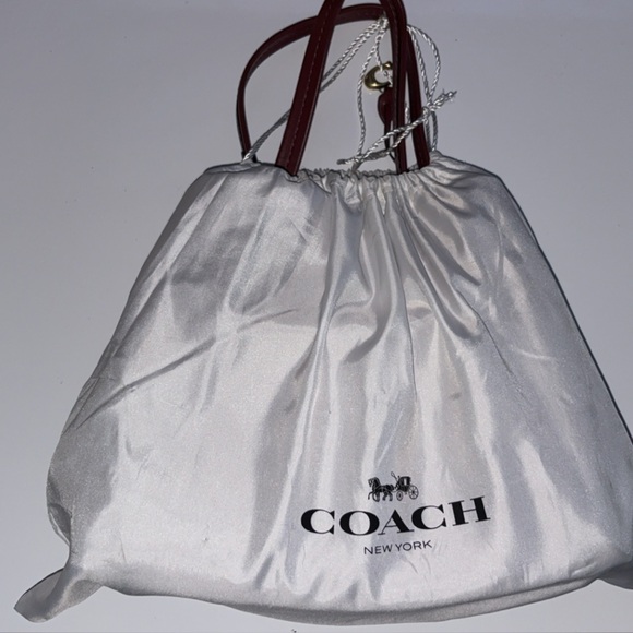 Burgundy Coach Shoulder Bag - Picture 4 of 7